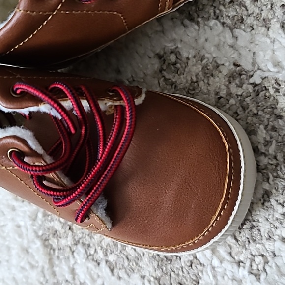 2 for $25 - NWOT - baby GAP 12-18m Boys Fleece Lined Brown Soft Sole Boots - Picture 4 of 6